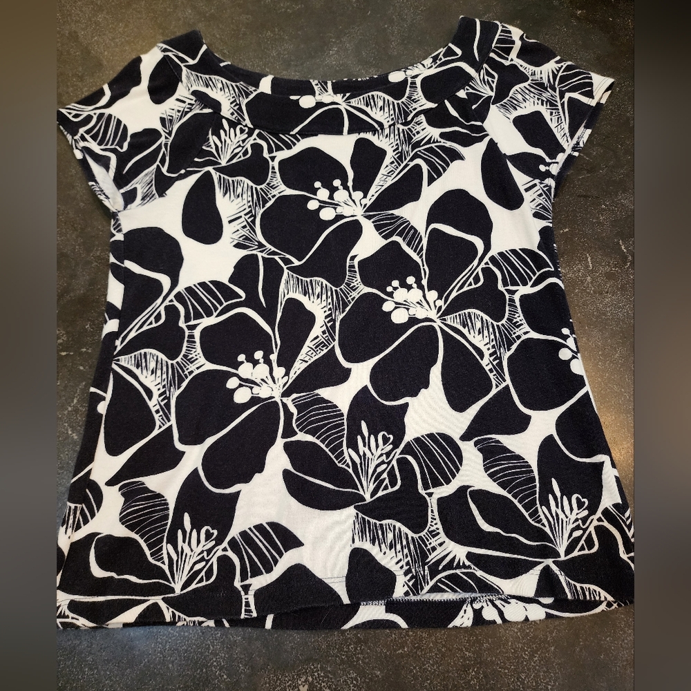 Womens Rafella Size M Top